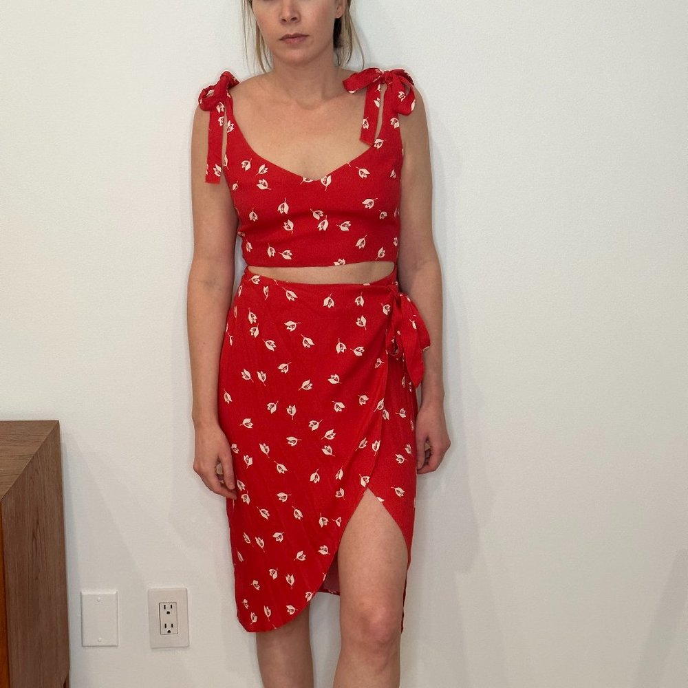REFORMATION Red Jeanne Floral Print BELINA Tie Shoulder Crepe Wrap Skirt
